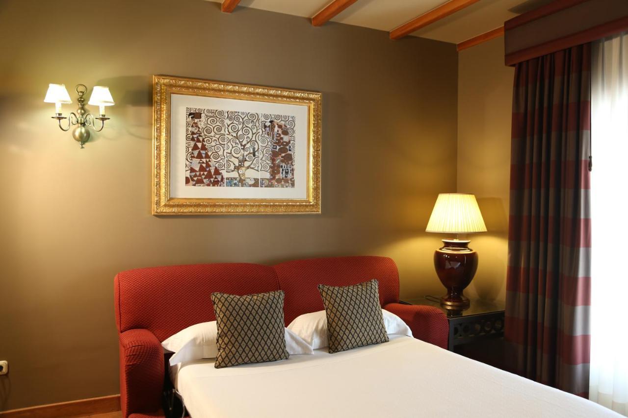 Gran Hotel Los Abetos Santiago de Compostela Exterior photo