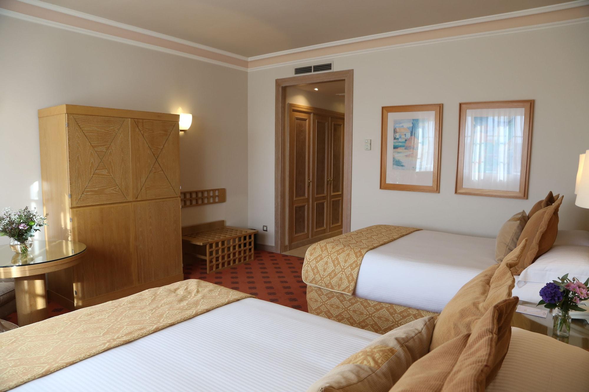 Gran Hotel Los Abetos Santiago de Compostela Exterior photo