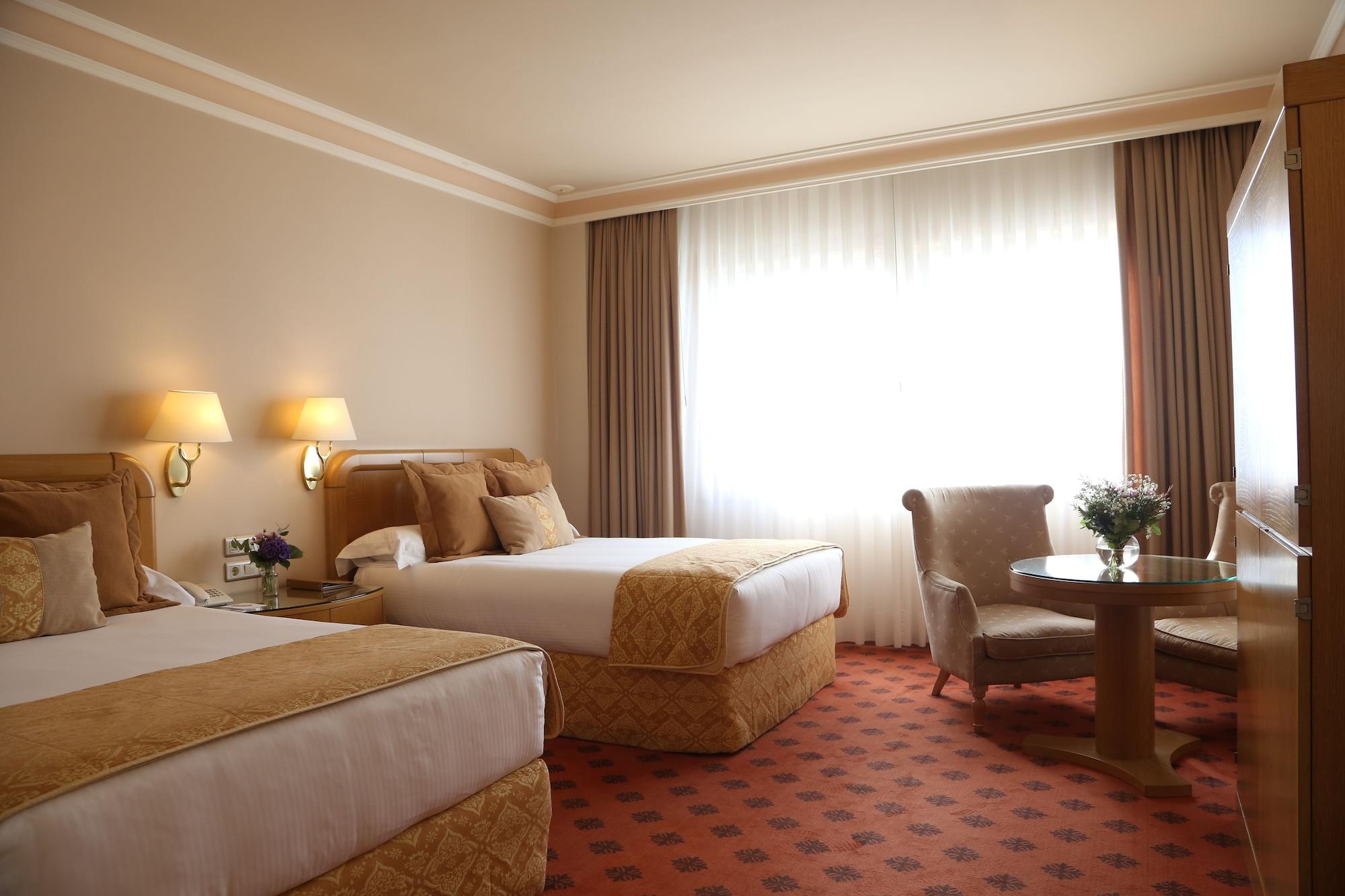 Gran Hotel Los Abetos Santiago de Compostela Exterior photo
