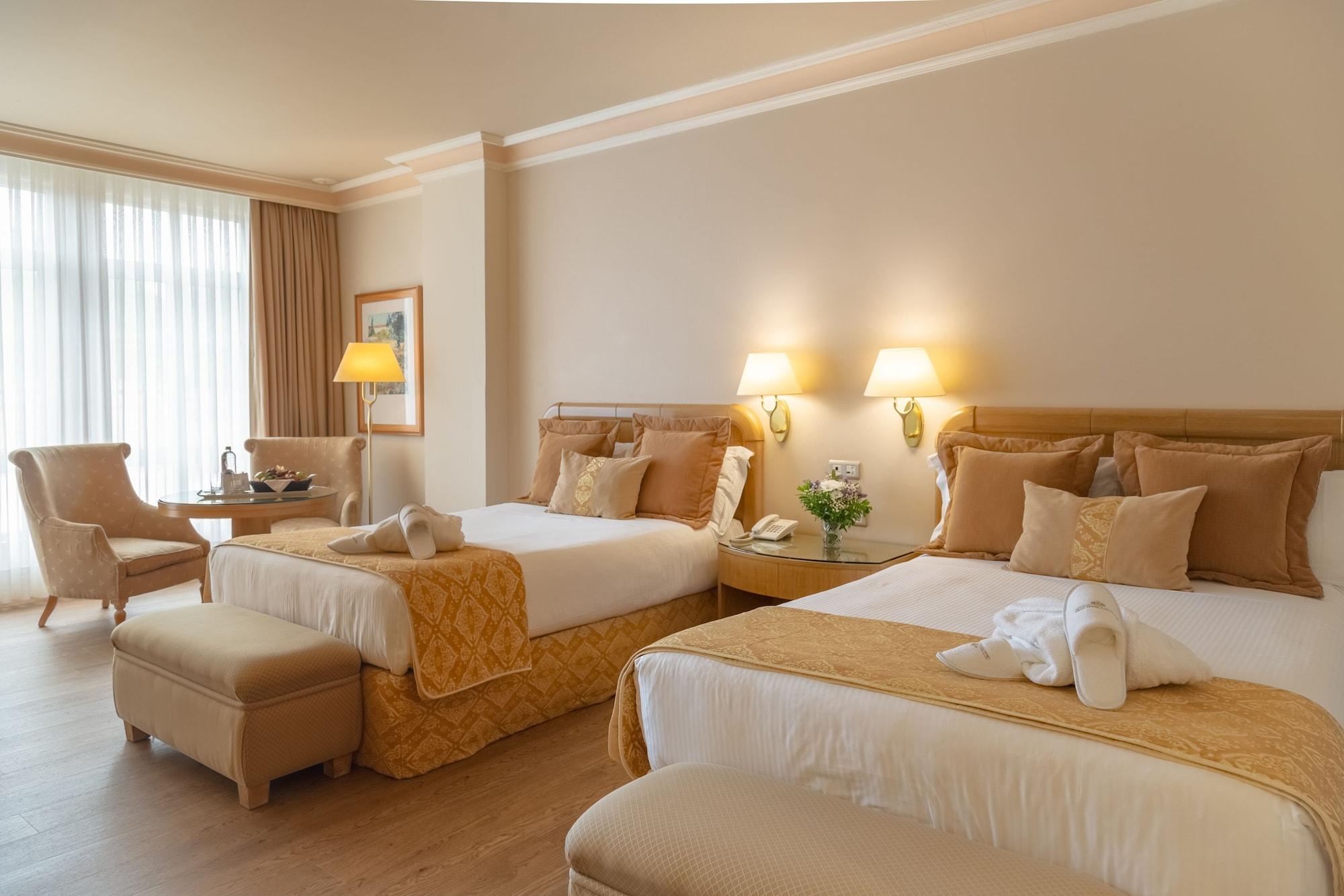 Gran Hotel Los Abetos Santiago de Compostela Exterior photo
