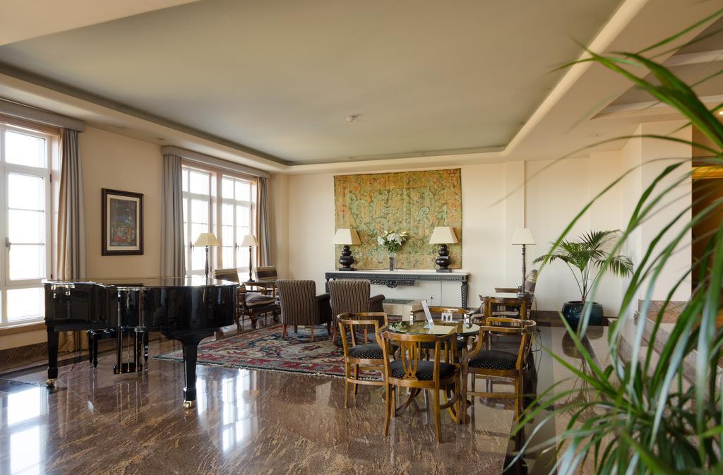 Gran Hotel Los Abetos Santiago de Compostela Exterior photo